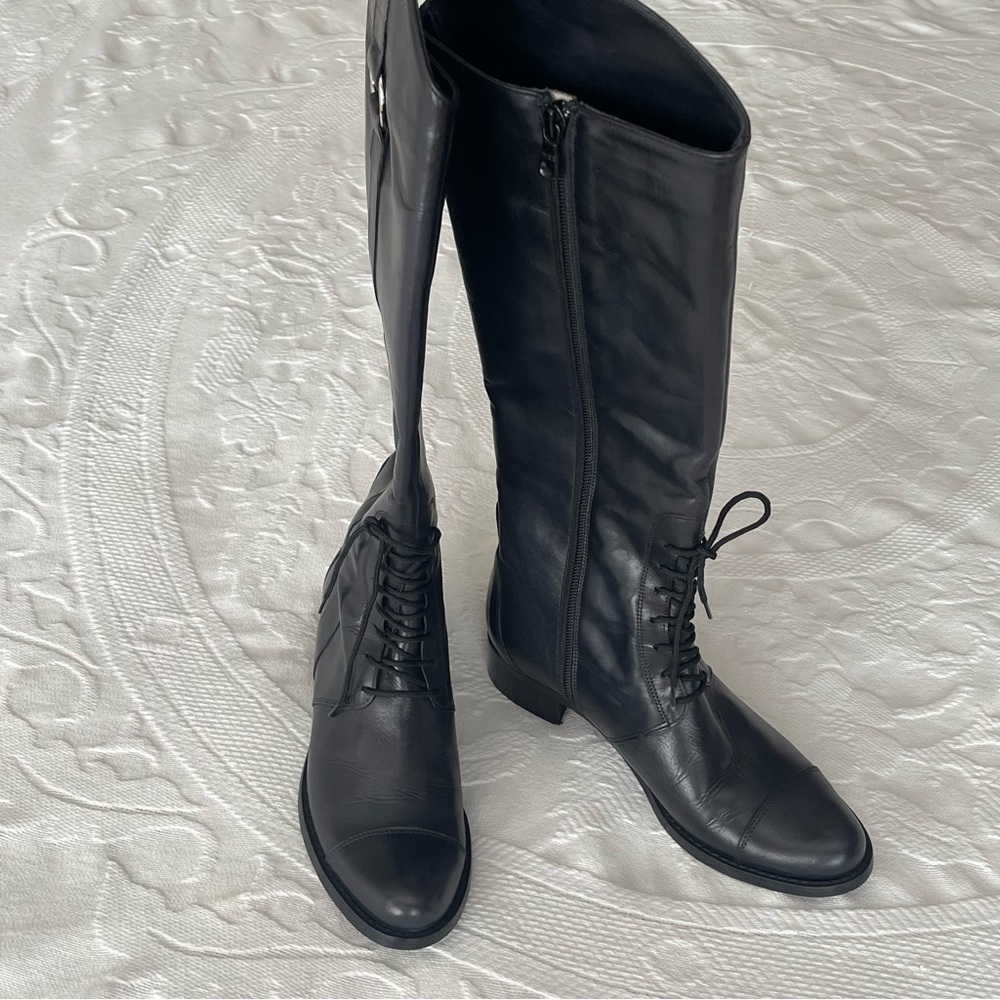 Charles David Black Riding Boots Made in Italy.‎